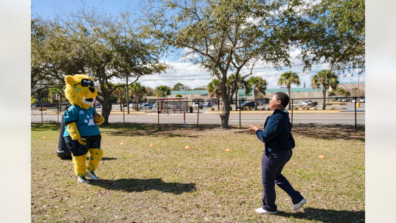 Jacksonville Jaguars - The Jaguars Foundation matched Luray Peanut