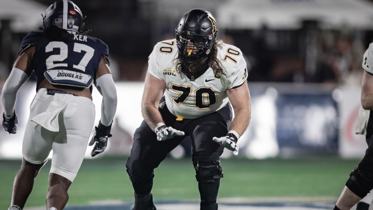 Oklahoma State University Co-Defensive Coordinator Joe Bob Clements Praises  Jaguars' Fourth-Round Pick Tyler Lacy's Potential