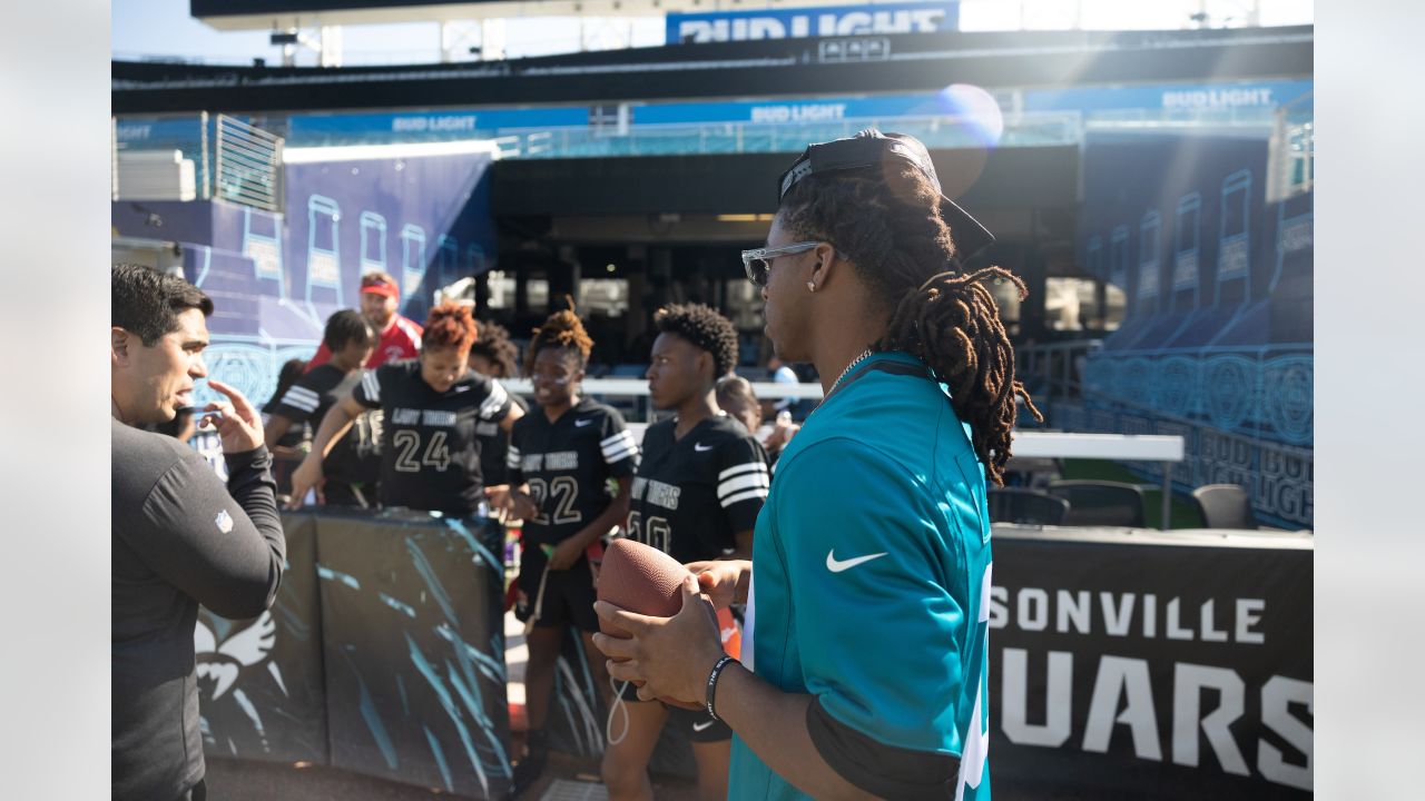 FLAG FOOTBALL: Jacksonville Jaguars gets 2022 season started for 24 teams  in 2022 Girls Flag Football Preseason Classic –