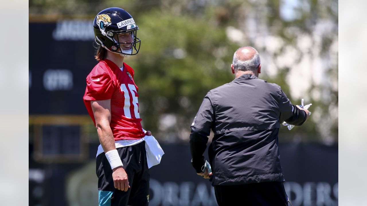 First rule of Jaguars rookie camp: Don't touch QB Lawrence – Macomb Daily