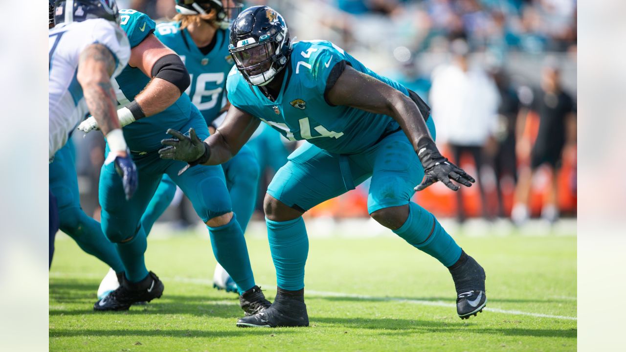 Jaguars re-sign DL Adam Gotsis; add two to practice squad