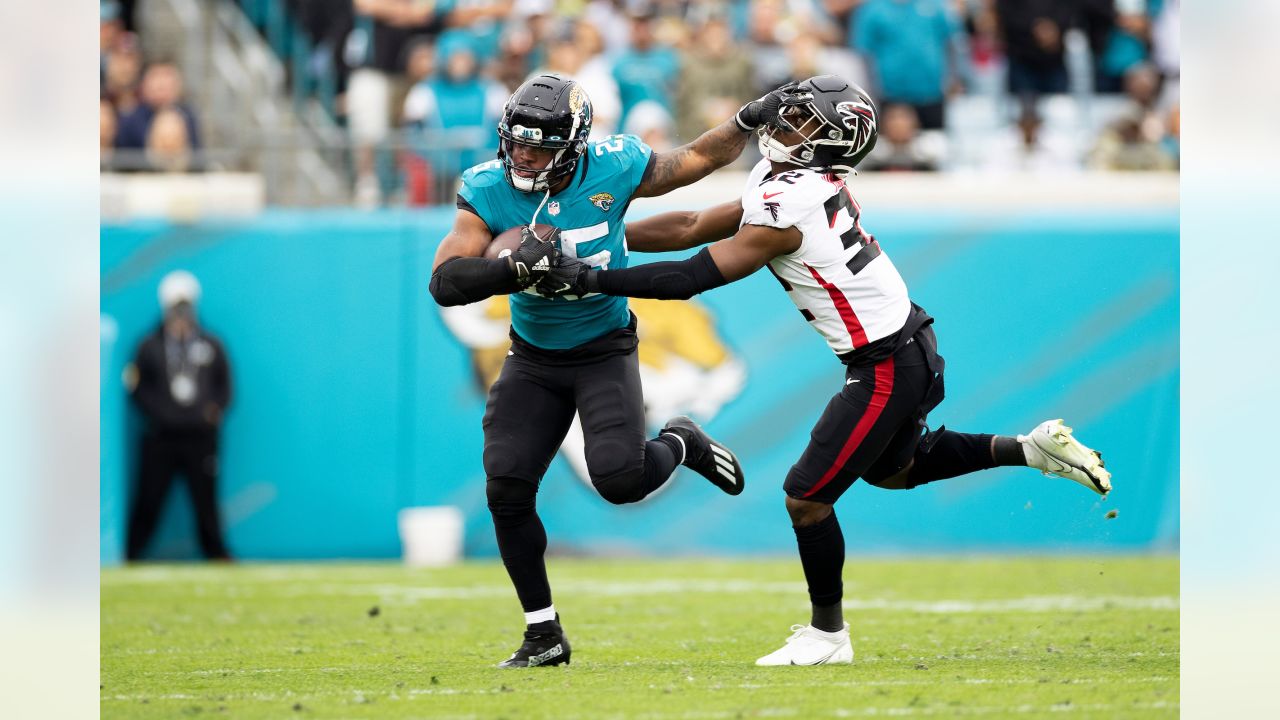 November 28, 2021 - Jacksonville, FL, U.S: Jacksonville Jaguars linebacker  Josh Allen (41) during 1st half NFL football game between the Atlanta  Falcons and the Jacksonville Jaguars at TIAA Bank Field in