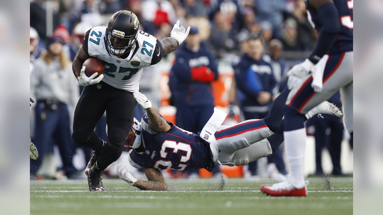 Leonard Fournette of the Jacksonville Jaguars dives into the end