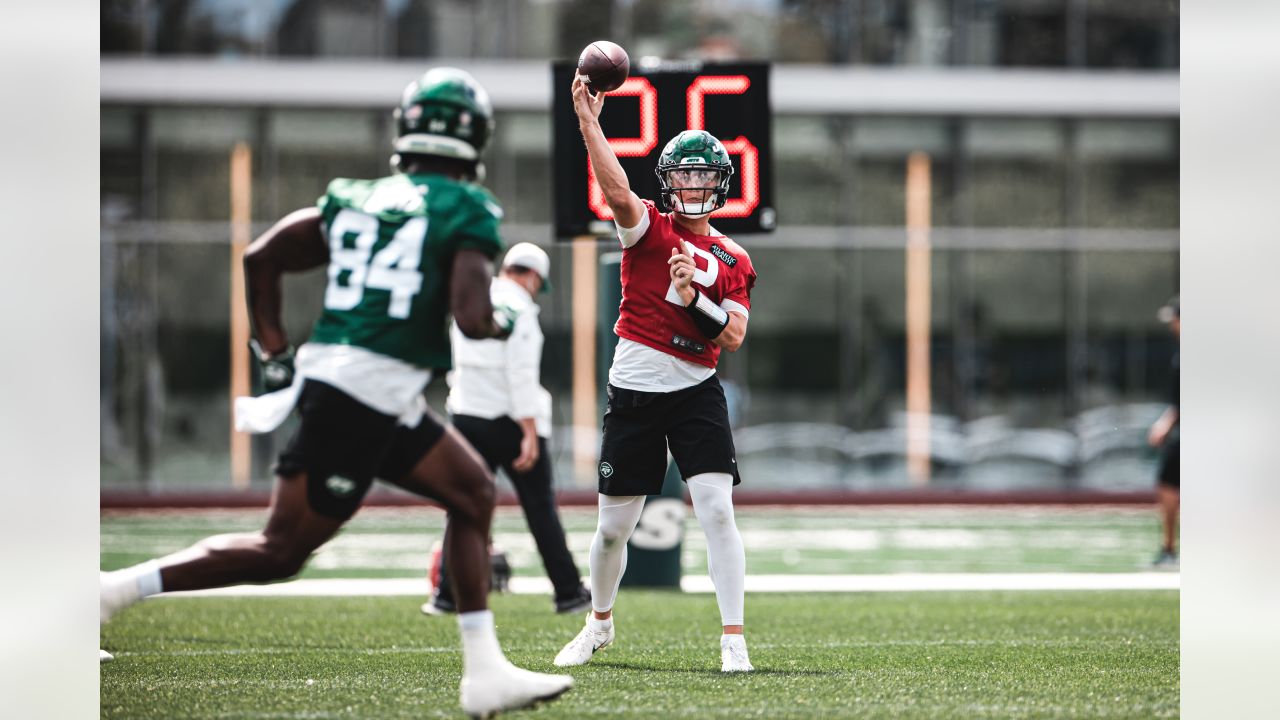 Jets' 2021 Captains: Corey Davis, Zach Wilson, C.J. Mosley, Folorunso  Fatukasi & Justin Hardee