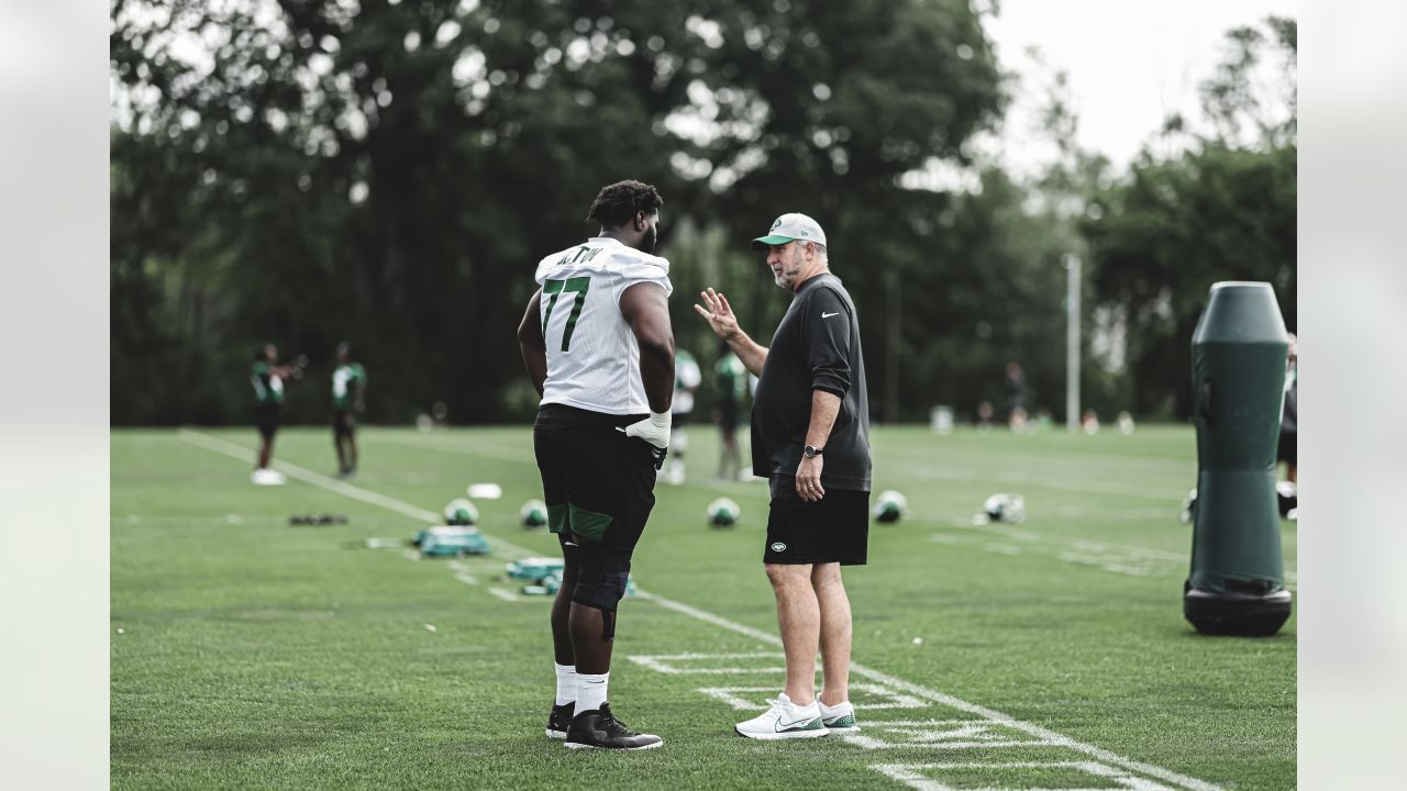 Charitybuzz: Spend a Day as a VIP at a NY Jets Training Camp Practice in  Florham Park, NJ Plus Michael Carter Signed Helmet