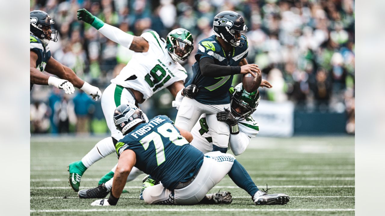 Seattle Seahawks Need Tips vs. New York Jets Sauce Gardner? DK Metcalf  Gives Blunt Response - Sports Illustrated Seattle Seahawks News, Analysis  and More