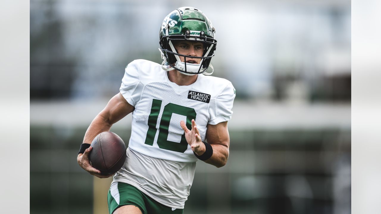 New York Jets cornerback Lamar Jackson (38) wears a shirt with a Crucial  Catch patch as he warms up on the field before taking on the Miami Dolphins  during an NFL football