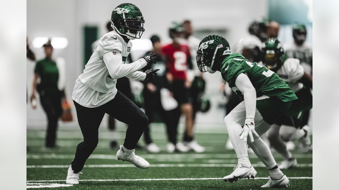 Alijah Vera-Tucker: Jets' Swiss Army Knife on the Offensive Line