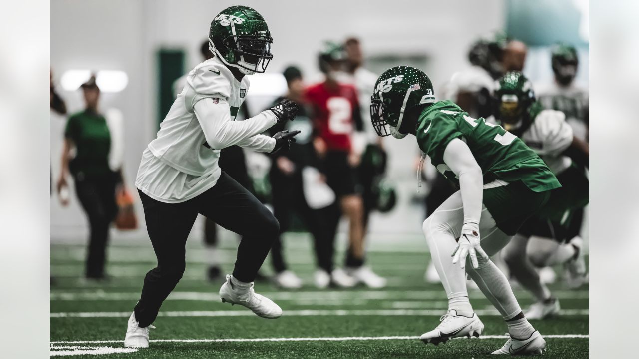 Jets' Alijah Vera-Tucker exhibiting 'impressive' versatility