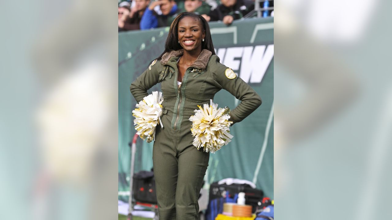 New York Jets Flight Crew Photos from Week 1 – Ultimate Cheerleaders