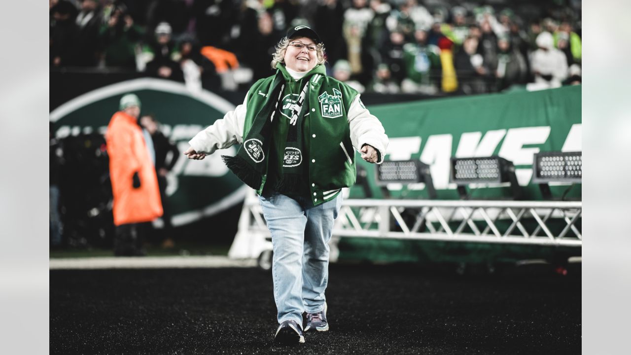 New York Jets Fans: Soaring with Jets Pride - Ticketmaster Blog