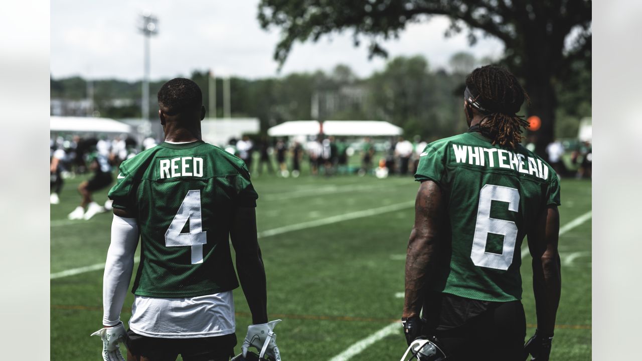 Podcast: Breece Hall and Michael Carter Give the Jets a Talented Backfield  - Gang Green Nation