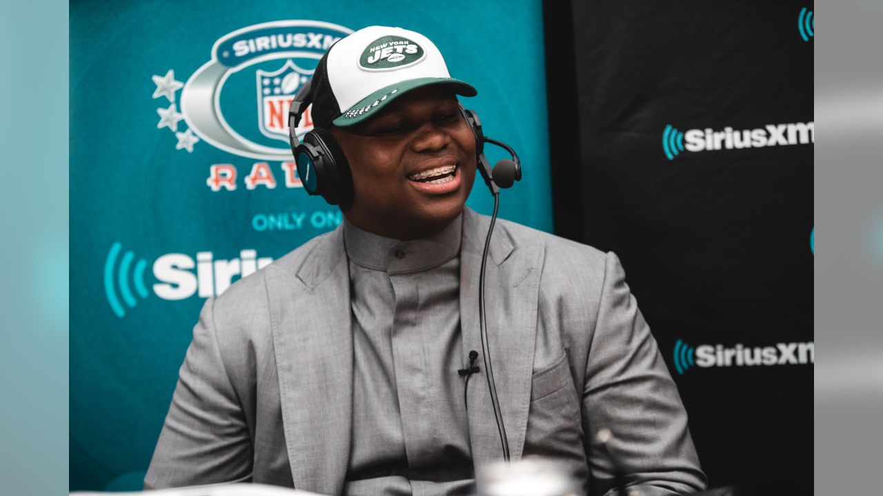 Frustrated Quinnen Williams sends public message to Jets amid contract  dispute