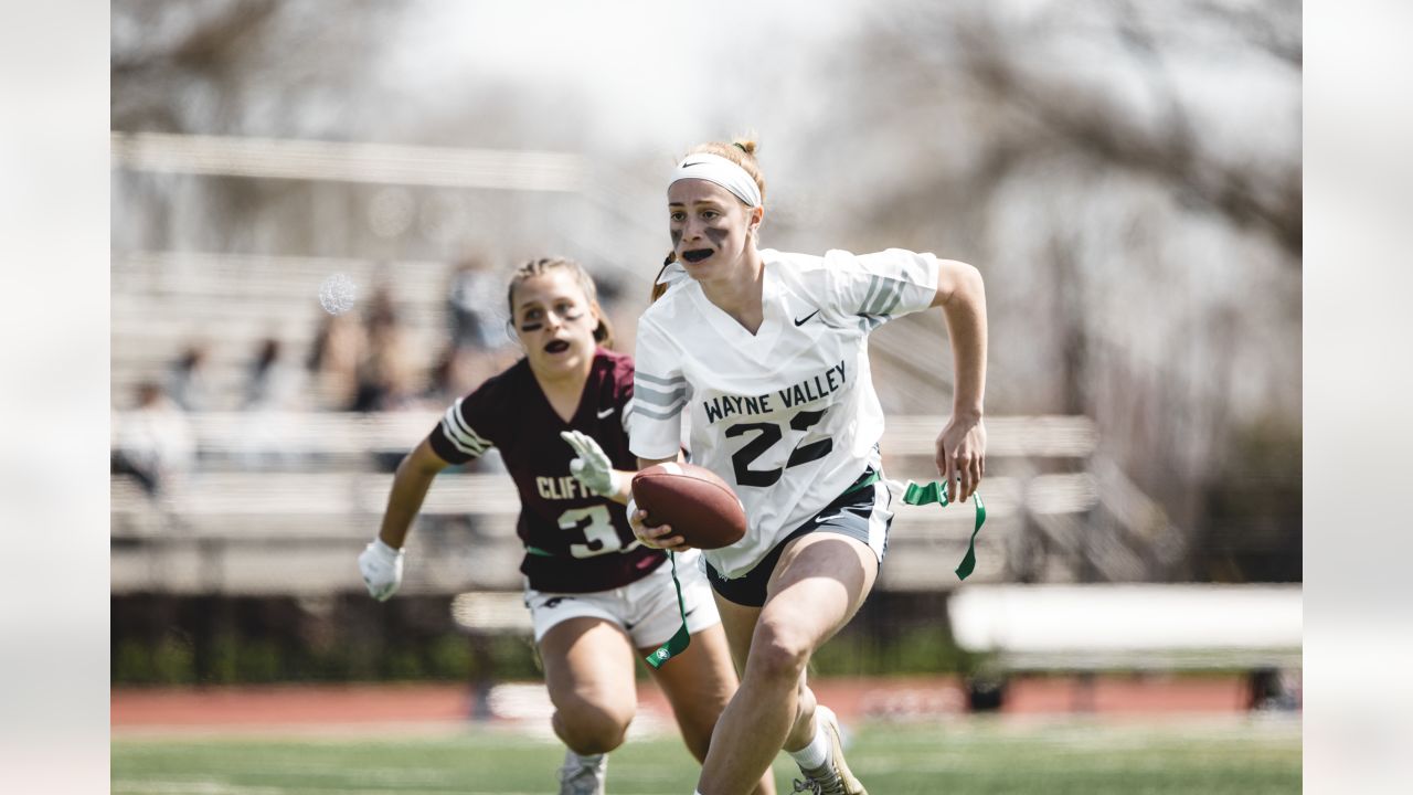 Jets Send Stars to Wayne Valley's Girls Flag Football Practice