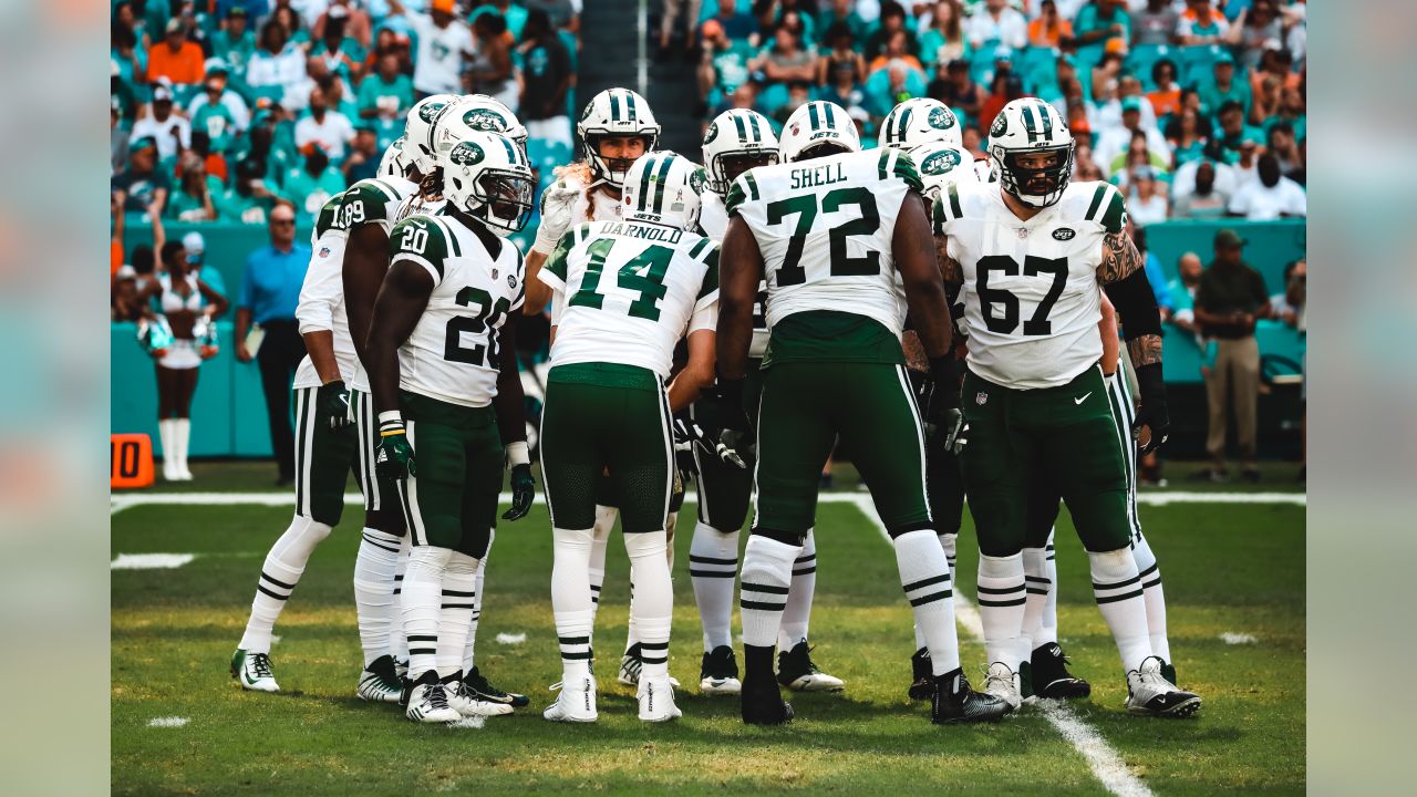 Sam Darnold and Jets Fall Back to Earth in Loss to Dolphins - The