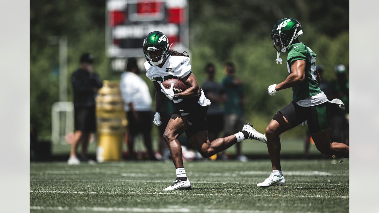 New York Jets linebacker Sherrod Greene (32) in action during the team's  NFL football rookie minicamp, Friday, May 5, 2023, in Florham Park, N.J.  (AP Photo/Rich Schultz Stock Photo - Alamy