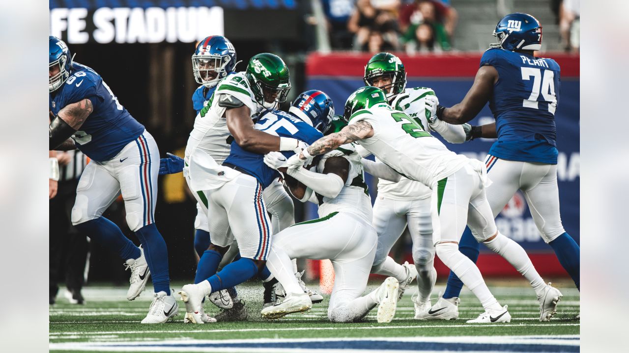 Jets vs. Giants score: Aaron Rodgers' touchdown pass helps Gang Green win  the battle of New York 