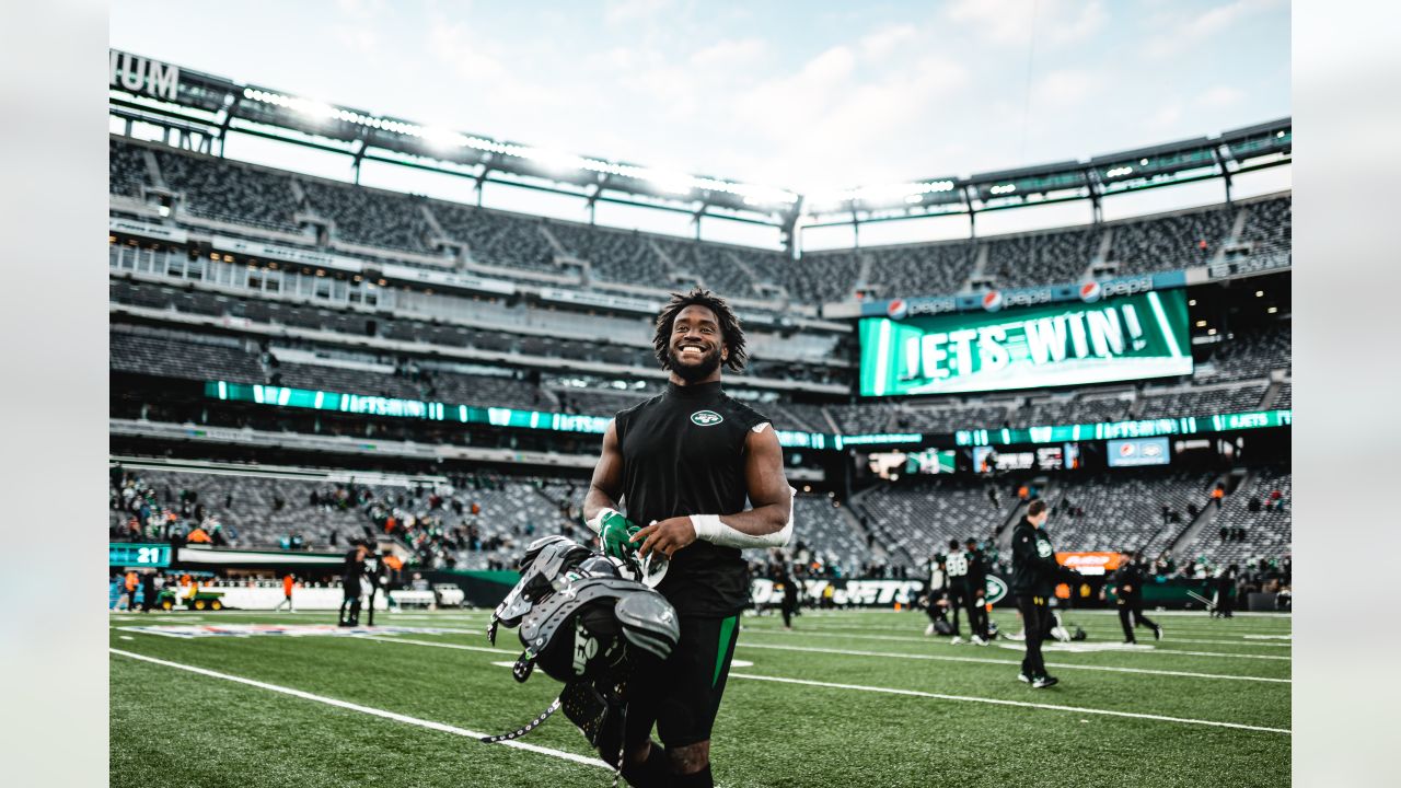 Jets QB Zach Wilson Shows Wheels With Long TD Run Against Jaguars