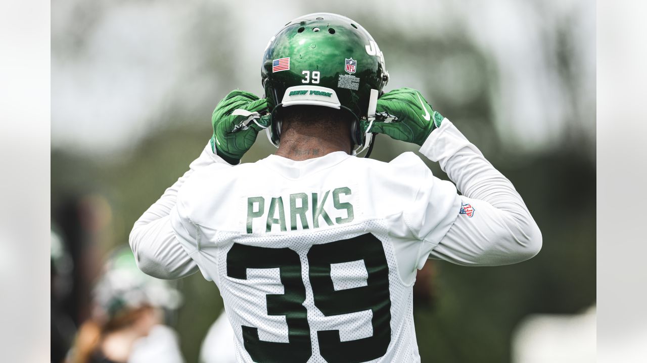 New York Jets linebacker Kwon Alexander (9) during the second half of an  NFL football game, Sunday, Oct. 23, 2022, in Denver. (AP Photo/David  Zalubowski Stock Photo - Alamy