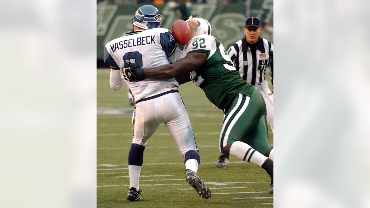 File:Seattle Seahawks vs NY Jets Dec 21 2008.jpg - Wikipedia