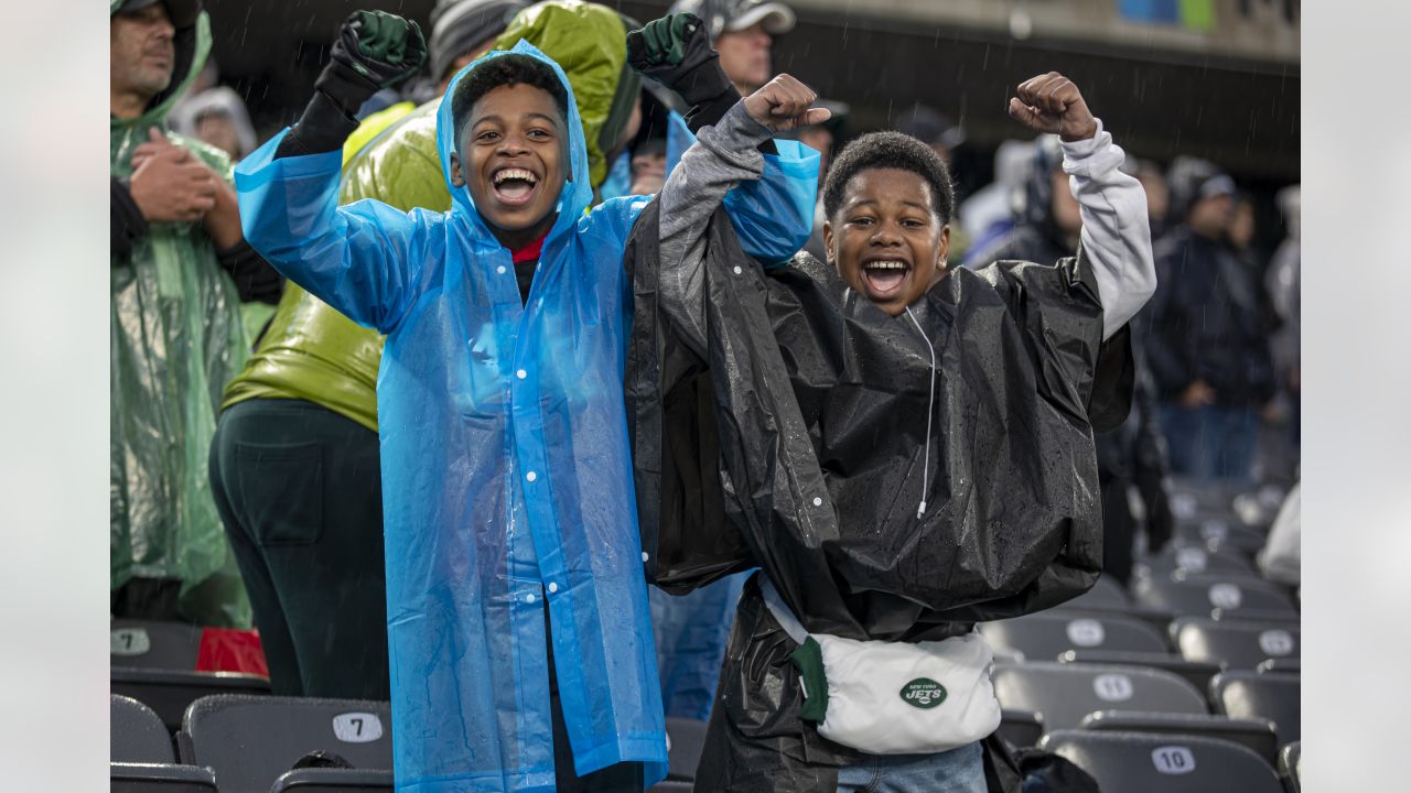 Gallery  Best of Jets Fans During the Win Over the Bills