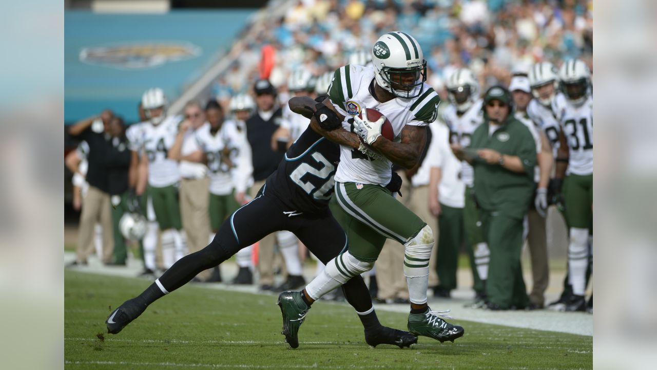 New York Jets wide receiver Jeremy Kerley (11) stretches prior to