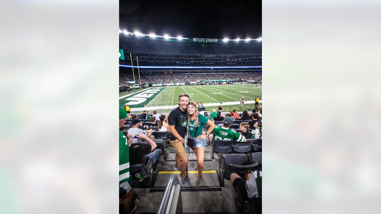 The Best Images of Jets Fans at MetLife Stadium for the Preseason Game vs.  the Eagles