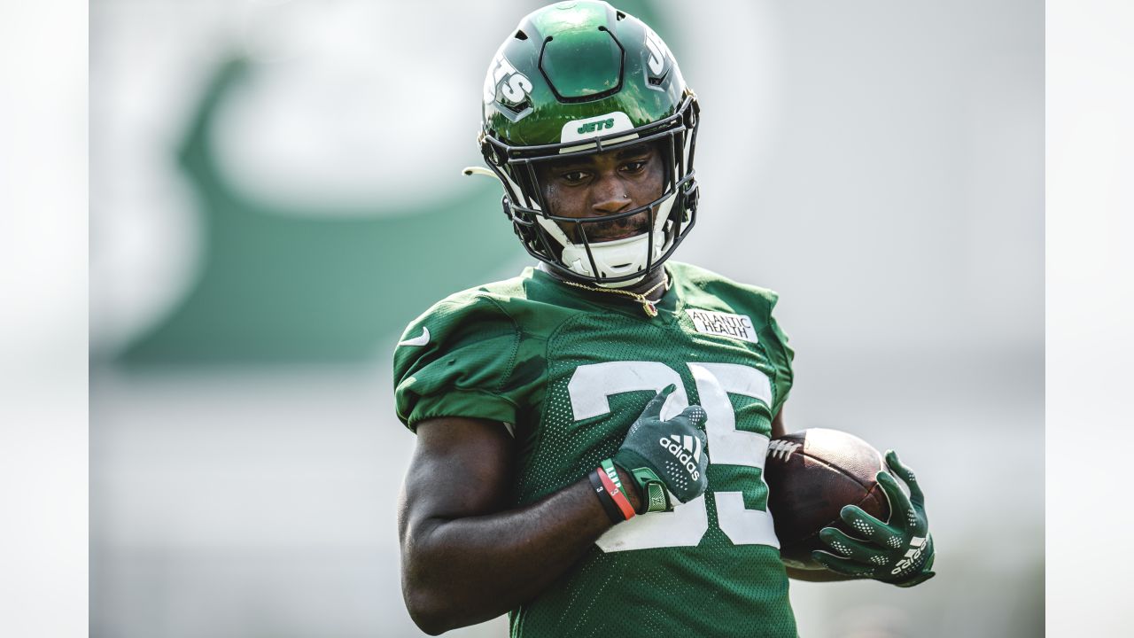 What role could Jets 4th-round RB Michael Carter assume?