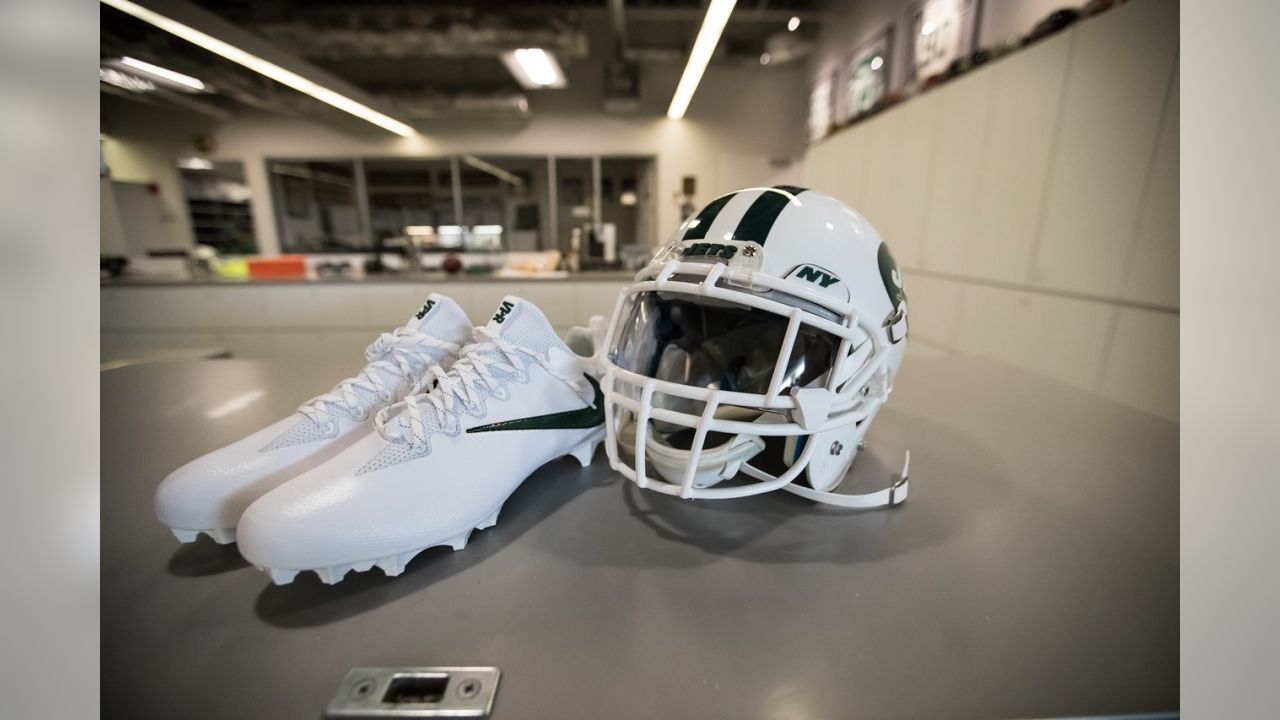 All white for the @buffalobills #uniswag