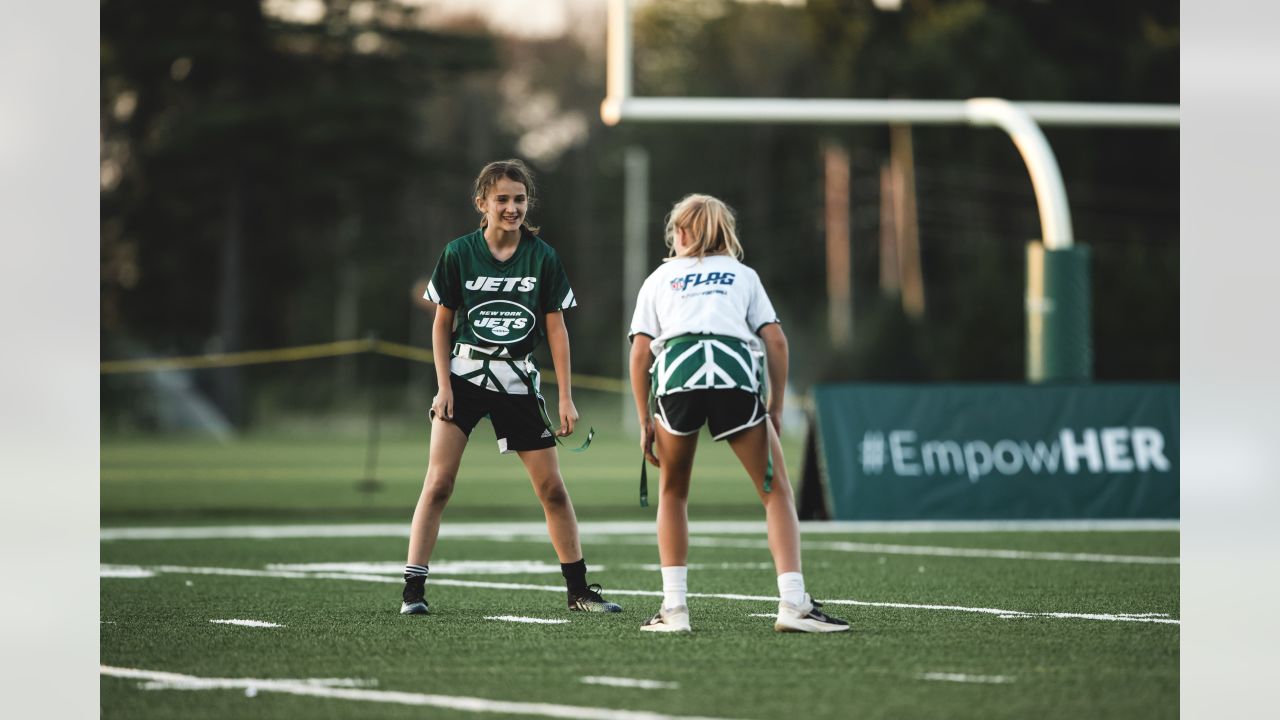 Video Seattle Seahawks sponsor girls' flag football at public schools - ABC  News