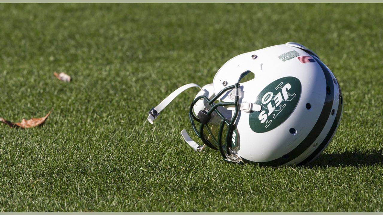 Darrelle Revis, Eric Decker sitting out again at Jets practice