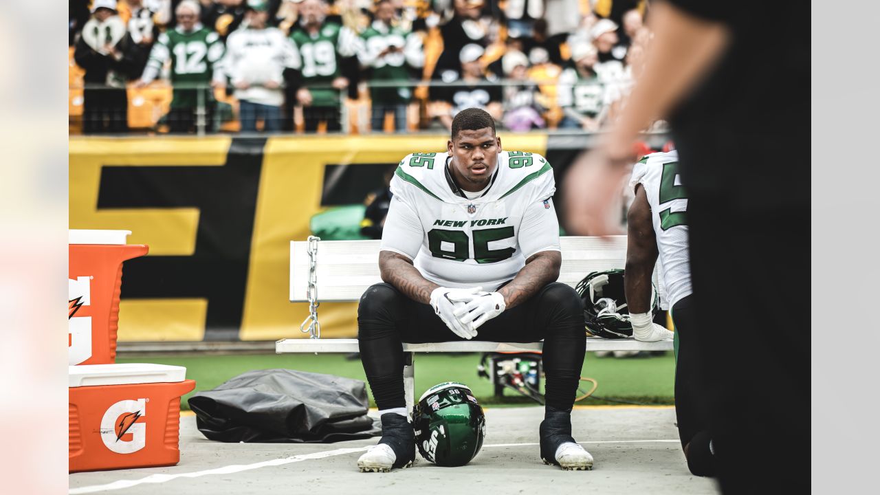 Quinnen Williams, the Jets' Ferocious Man in the Middle, Named Curtis  Martin Team MVP