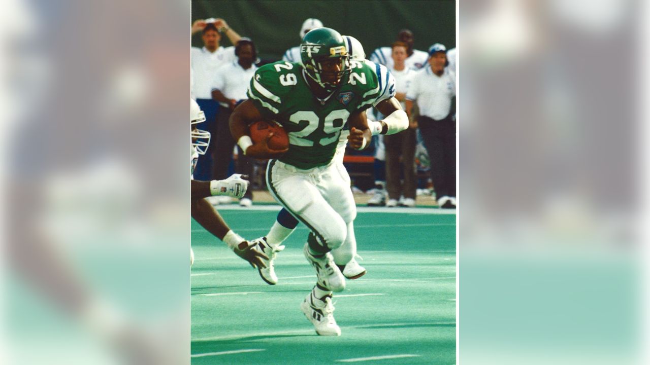 A Timeline of the Jets' Uniforms Through the Seasons