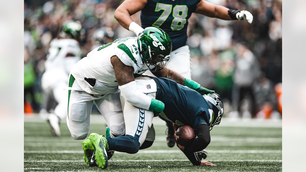 Jets eliminated from playoffs after 23-6 loss to Seahawks