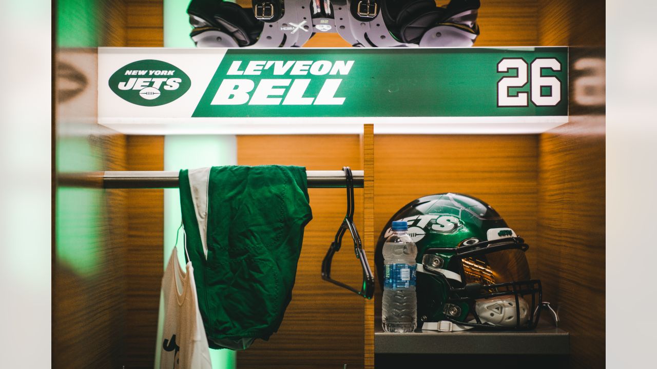 Jets keep Wesco; Green on practice, Journal-news