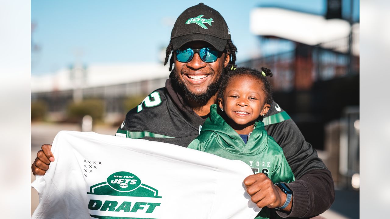 Gallery  Top Images from the 2022 Jets Draft Party