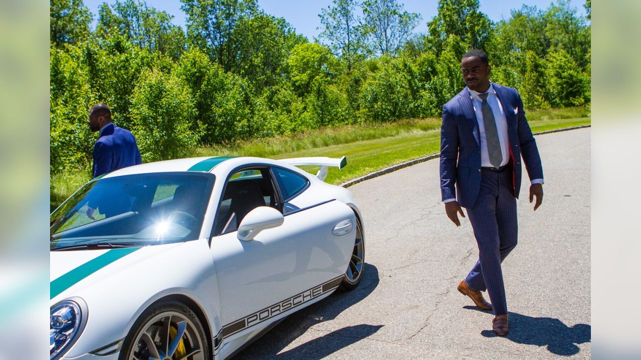 Porsche signing deal with New York Jets to become official car