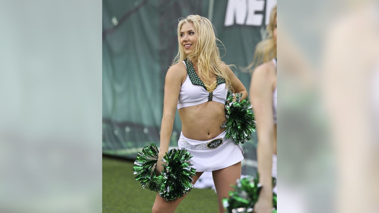 FC Cheerleader of the Week: Emma