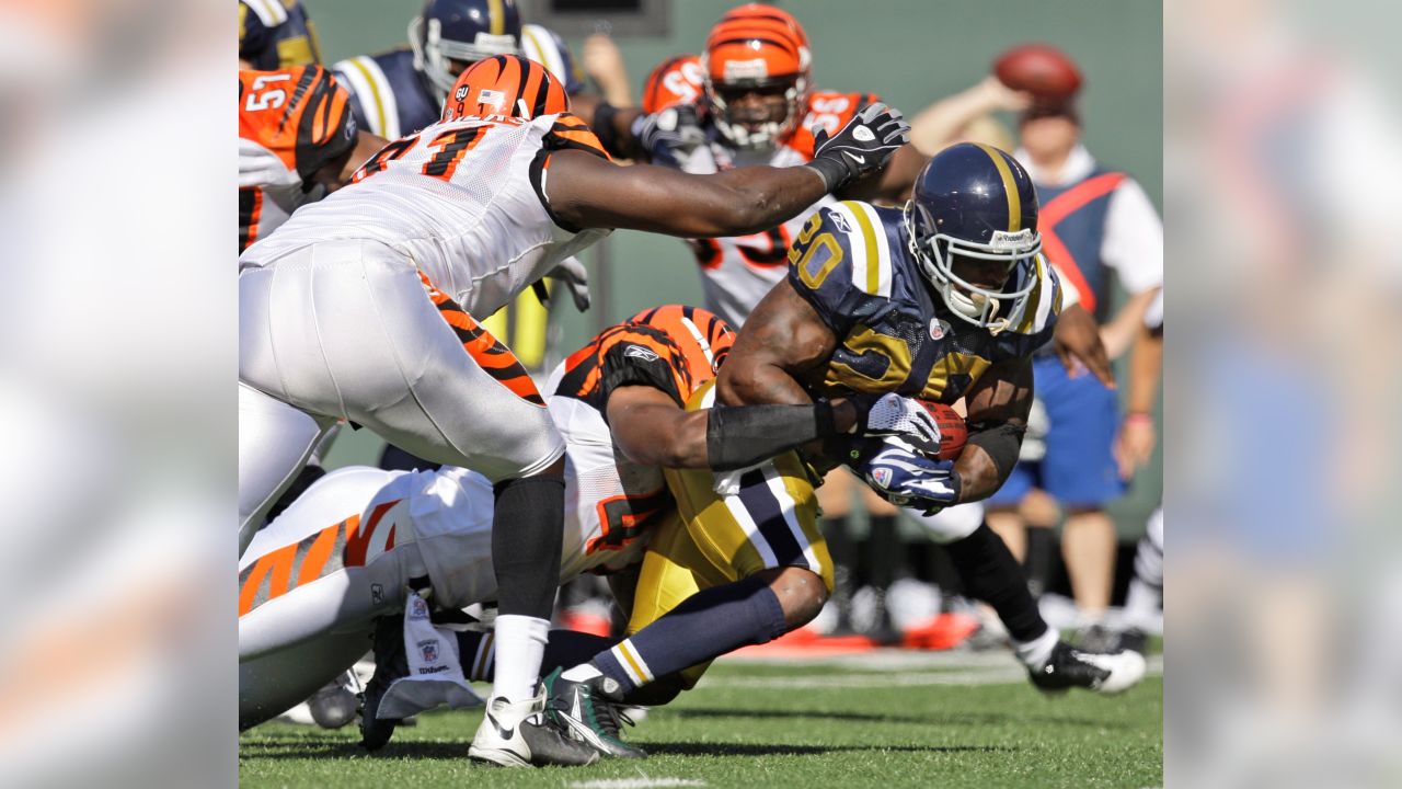 New York Jets running back Thomas Jones (20) is tackled at