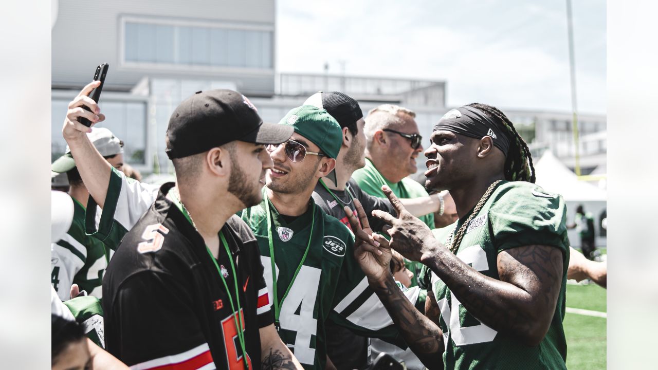 Photos: Fans at 2023 Training Camp