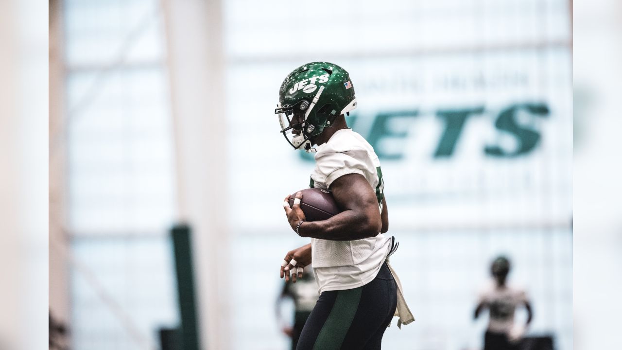 Jets' Breshad Perriman on dad's health scare, Sam Darnold, career low point