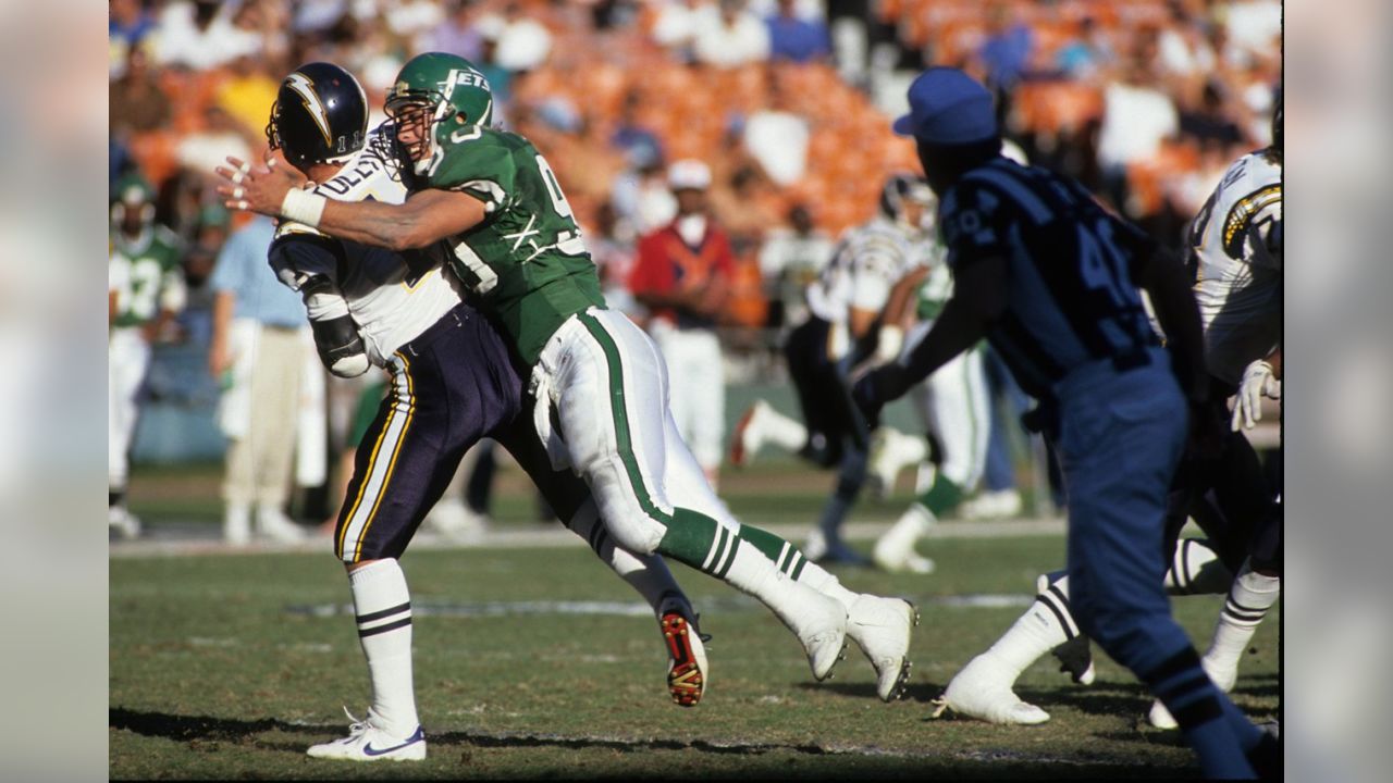 Dennis Byrd, former New York Jets star, killed at age of 50, New York Jets