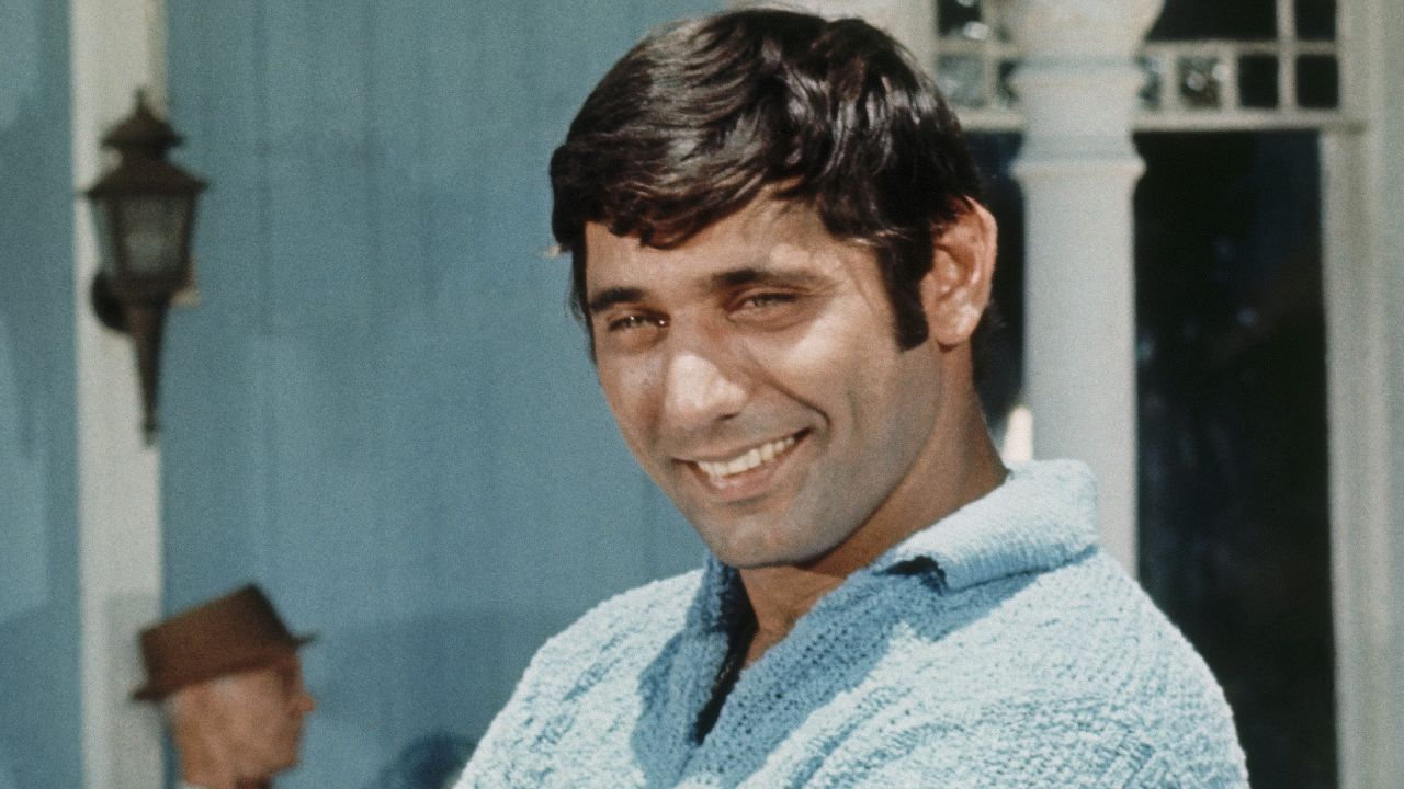 Why Joe Namath is suddenly a style icon again