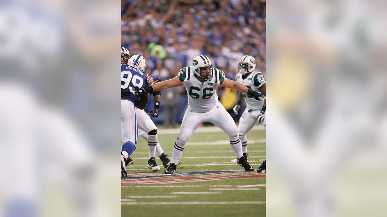 Photos  Best Images of Pro Football Hall of Famer Alan Faneca as a Jet