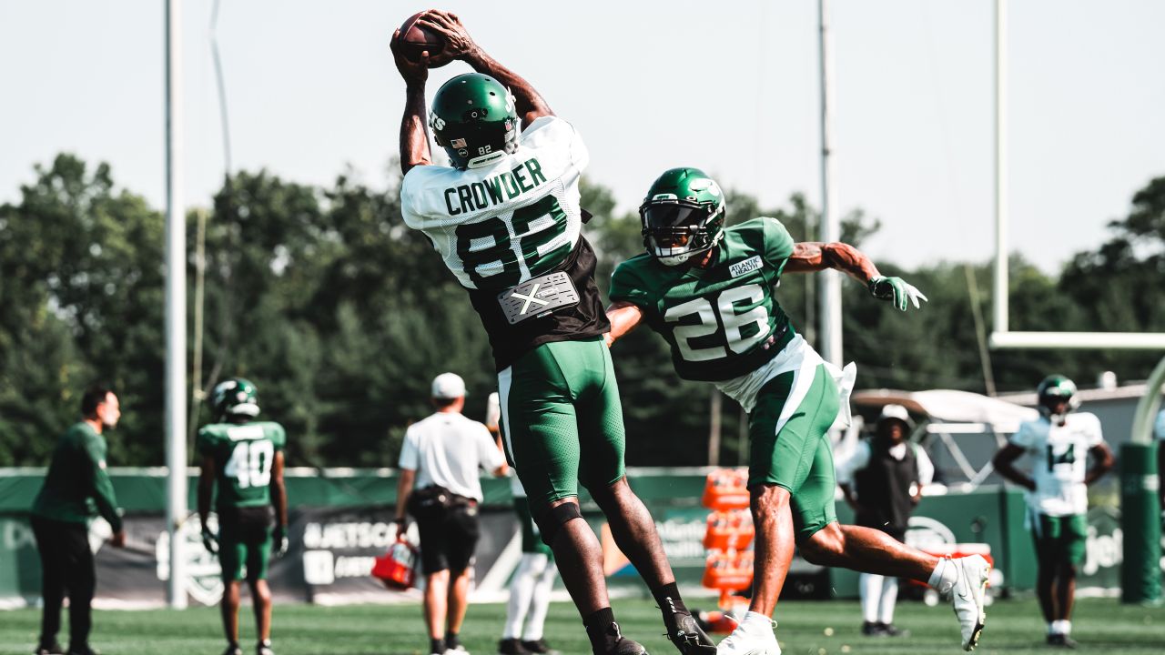 Jets injury report: WR Elijah Moore 'day-to-day' with quad injury