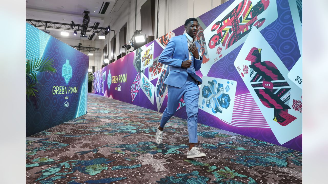 Gallery | Top Photos from Night 1 of the NFL Draft in Las Vegas