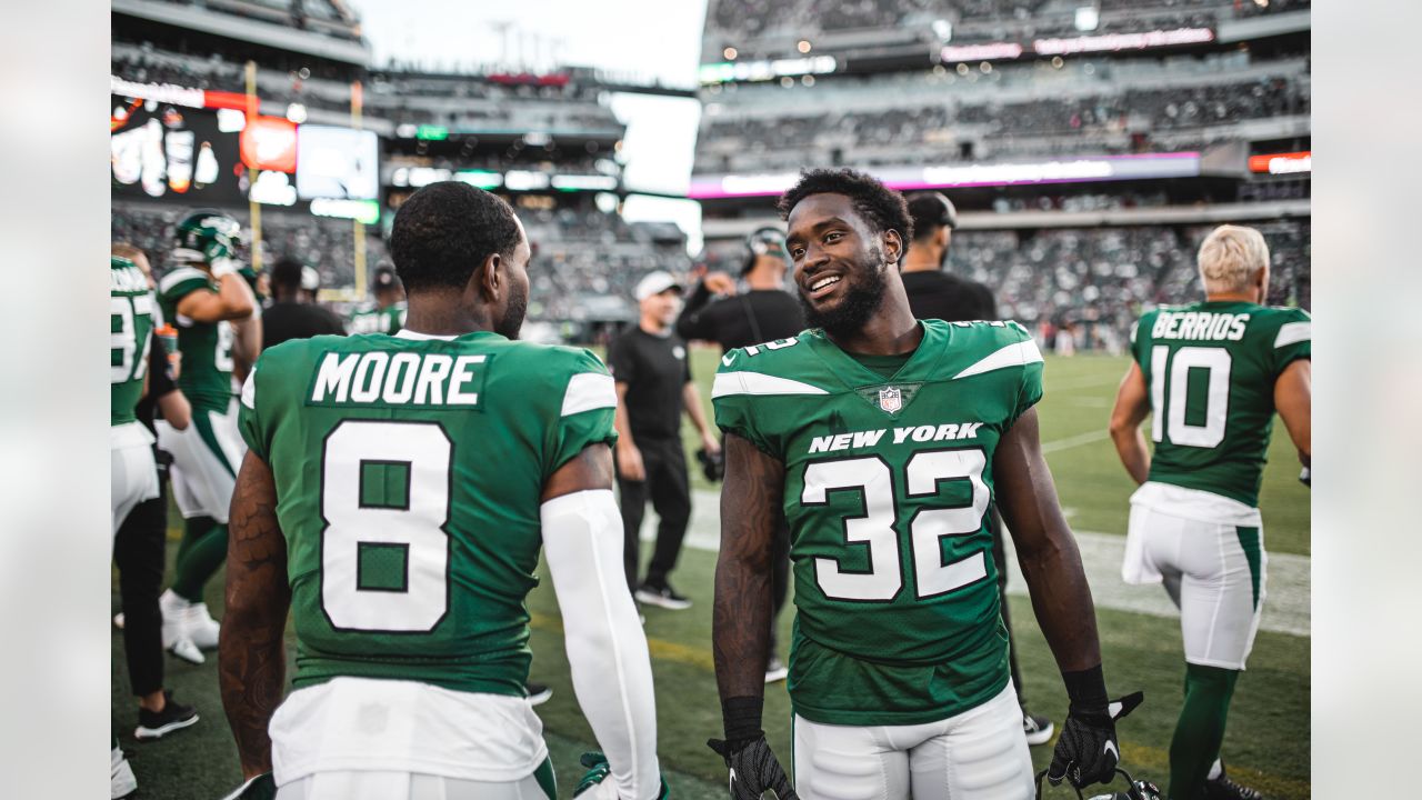 New York Jets cornerback Luq Barcoo (38) in action against the Philadelphia  Eagles during an NFL pre-season football game, Friday, Aug. 12, 2022, in  Philadelphia. (AP Photo/Rich Schultz Stock Photo - Alamy