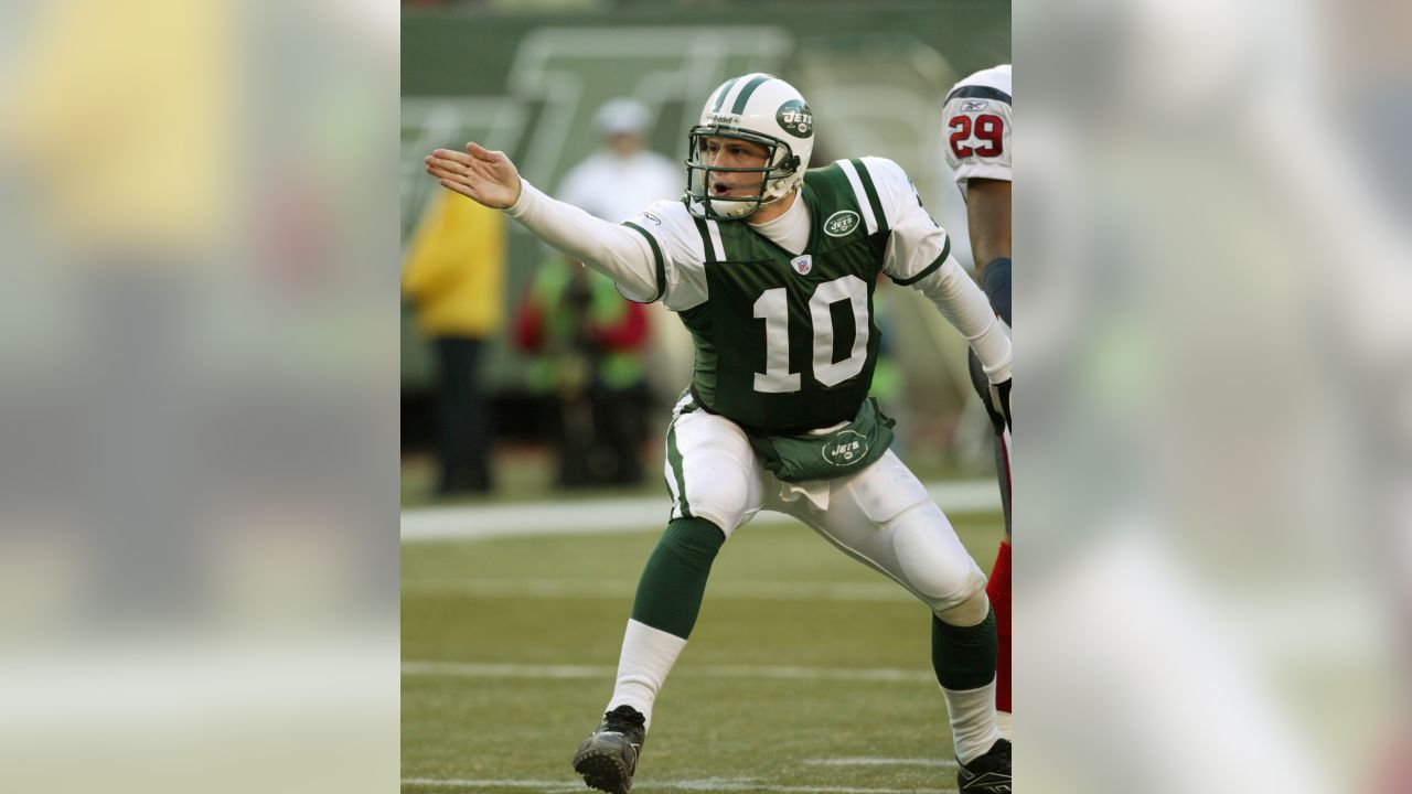 12 September 2004: New York Jets QB, Chad Pennington, during the