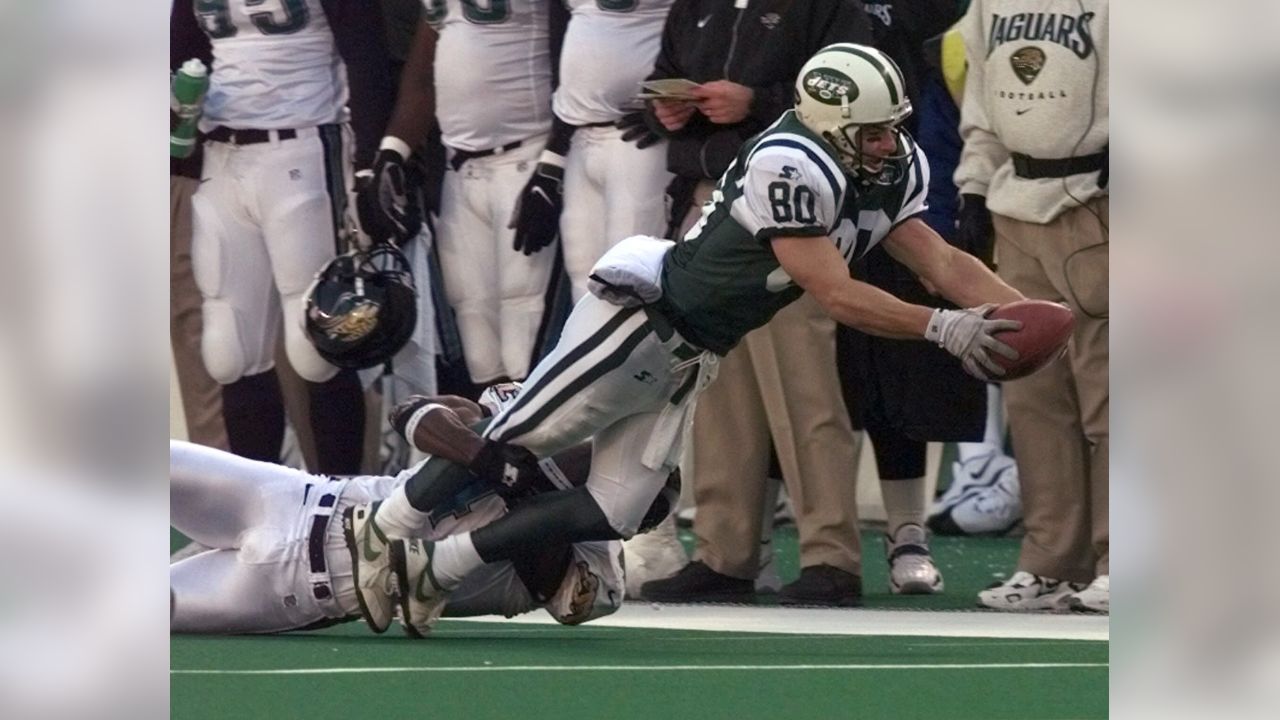 New York Jets wide receiver Jeremy Kerley (11) stretches prior to