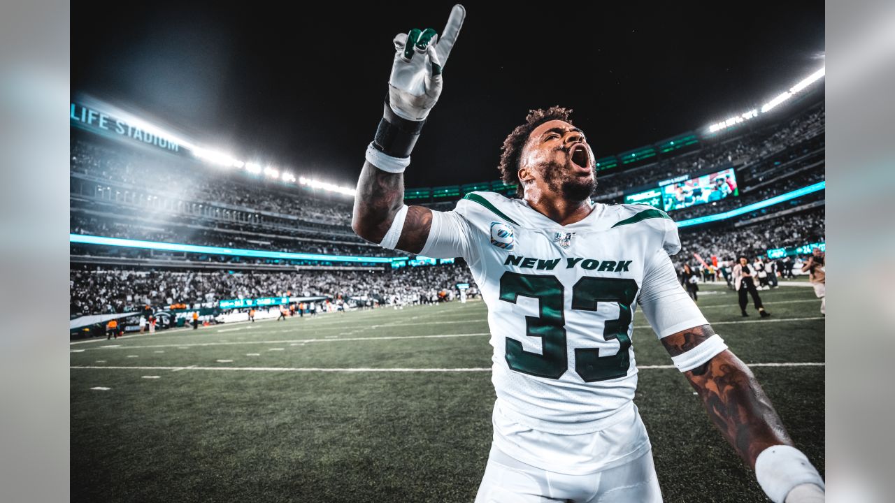 New York Jets news: Jamal Adams applauds Patriots for signing Cam